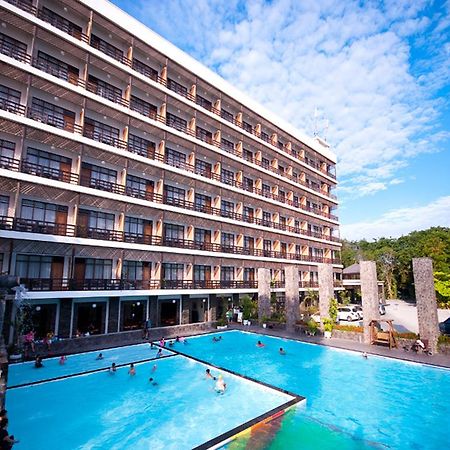 Mesra Business & Resort Hotel Samarinda Ngoại thất bức ảnh