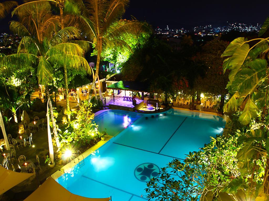 Mesra Business & Resort Hotel Samarinda Ngoại thất bức ảnh