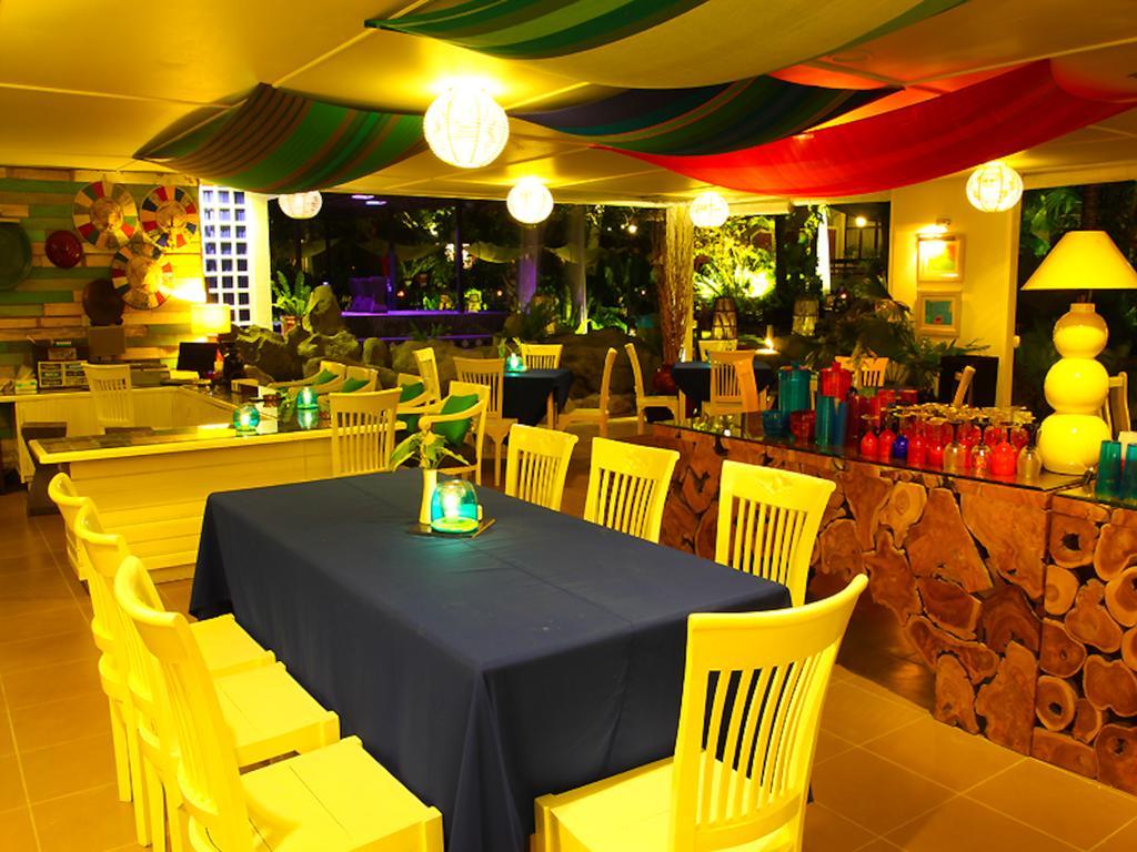 Mesra Business & Resort Hotel Samarinda Ngoại thất bức ảnh