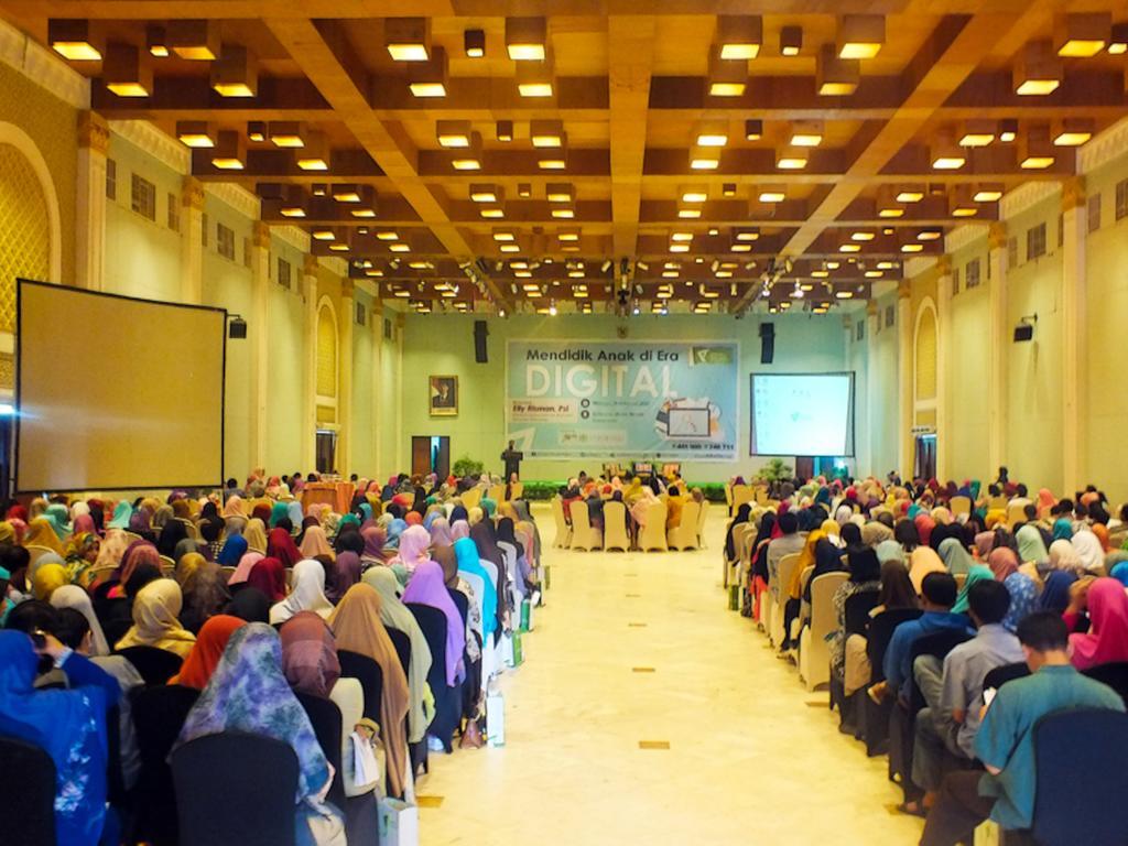 Mesra Business & Resort Hotel Samarinda Ngoại thất bức ảnh
