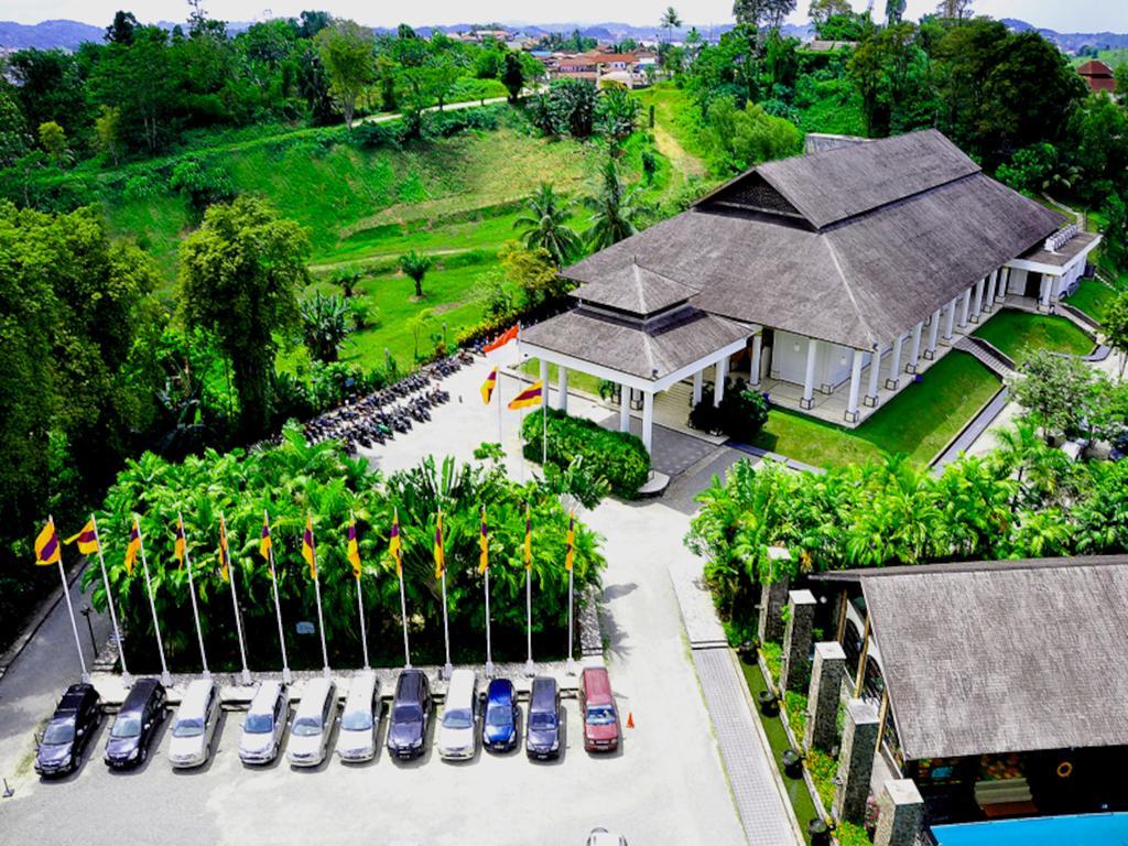 Mesra Business & Resort Hotel Samarinda Ngoại thất bức ảnh