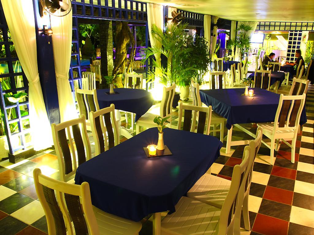 Mesra Business & Resort Hotel Samarinda Ngoại thất bức ảnh