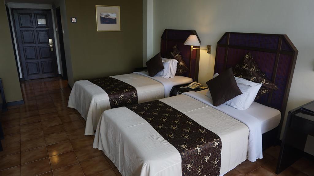 Mesra Business & Resort Hotel Samarinda Ngoại thất bức ảnh