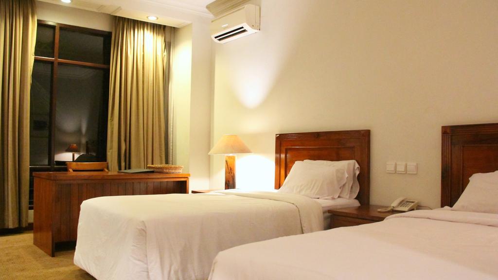Mesra Business & Resort Hotel Samarinda Ngoại thất bức ảnh