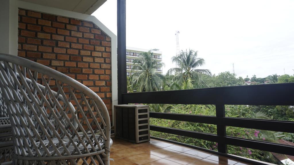 Mesra Business & Resort Hotel Samarinda Ngoại thất bức ảnh