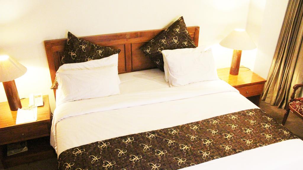 Mesra Business & Resort Hotel Samarinda Ngoại thất bức ảnh