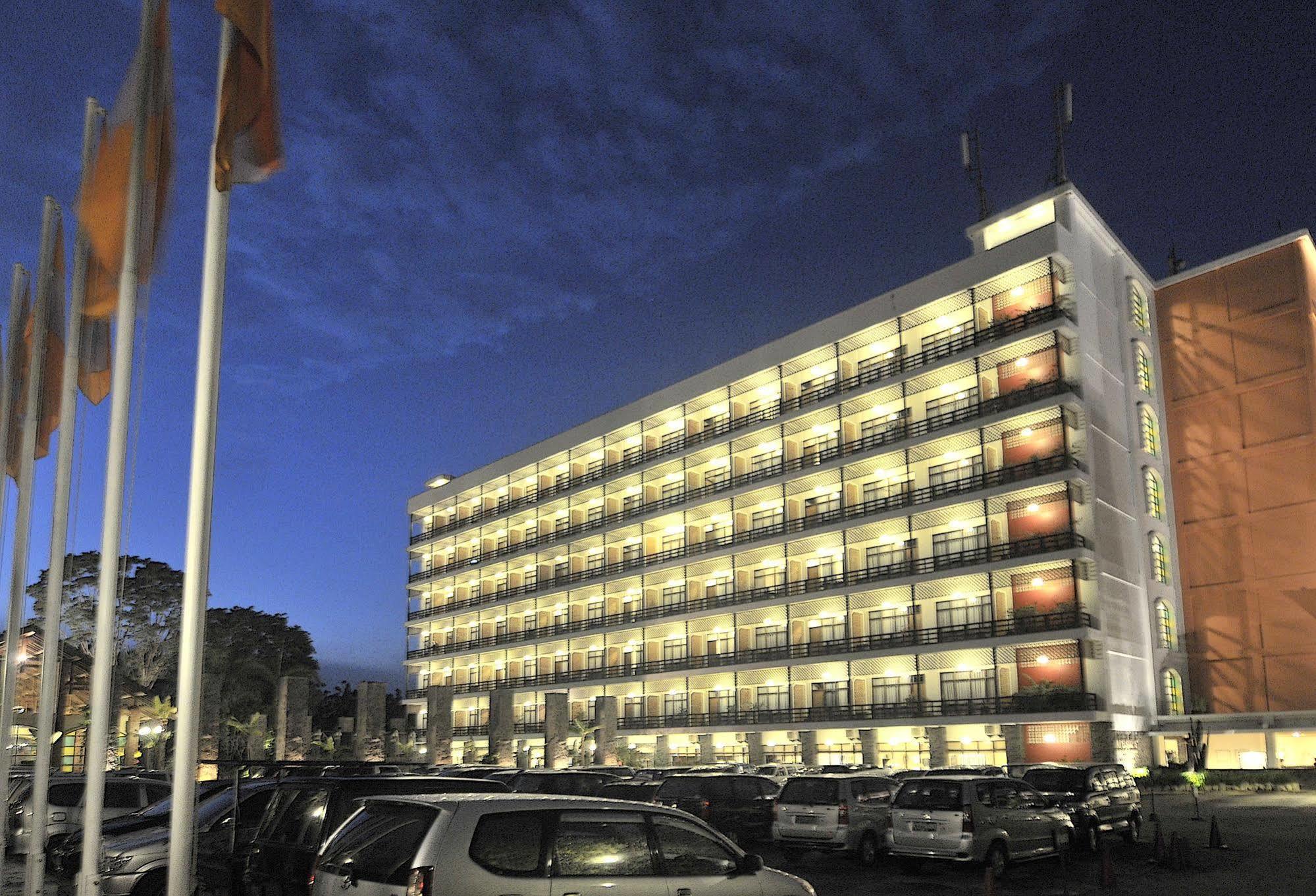 Mesra Business & Resort Hotel Samarinda Ngoại thất bức ảnh